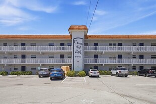 1400 NE 57th St in Fort Lauderdale, FL - Building Photo