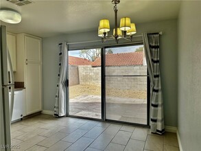 8399 Palmada Dr in Las Vegas, NV - Building Photo - Building Photo