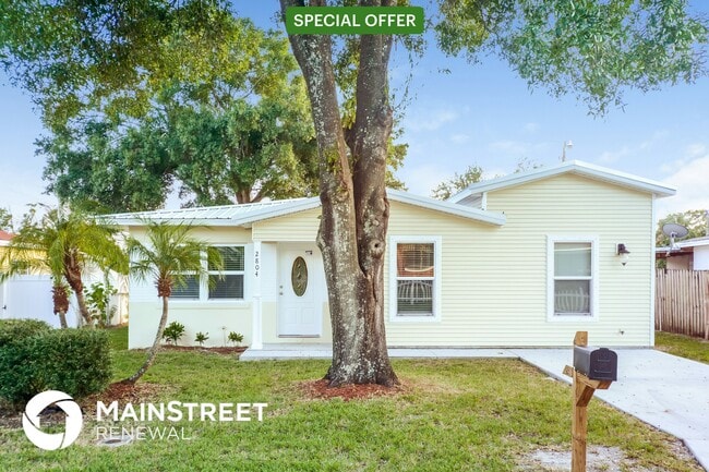 property at 2804 W Nassau St
