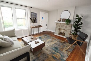 5535 Centre Ave, Unit 11 in Pittsburgh, PA - Building Photo