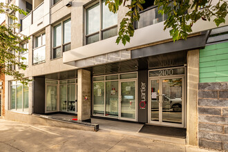 iQuartier Condos in Montréal, QC - Building Photo - Building Photo