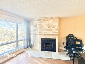 15 Hofstetter Ave in Kitchener, ON - Building Photo - Building Photo