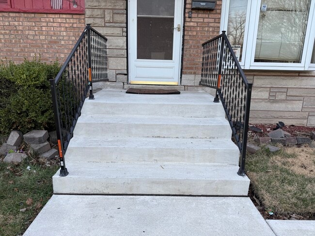 property at 7616 Howard Ave