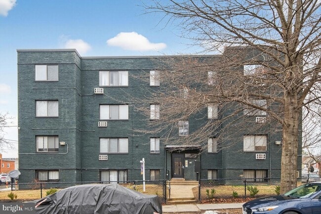 4430 Martin Luther King Jr Ave SW in Washington, DC - Foto de edificio - Building Photo