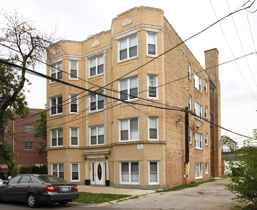 3215 N Francisco Ave in Chicago, IL - Building Photo