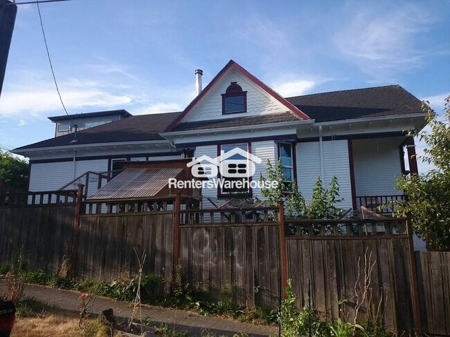 property at 128 22nd Ave