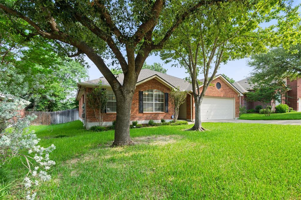 2319 Candle Ridge Trail in Georgetown, TX - Building Photo