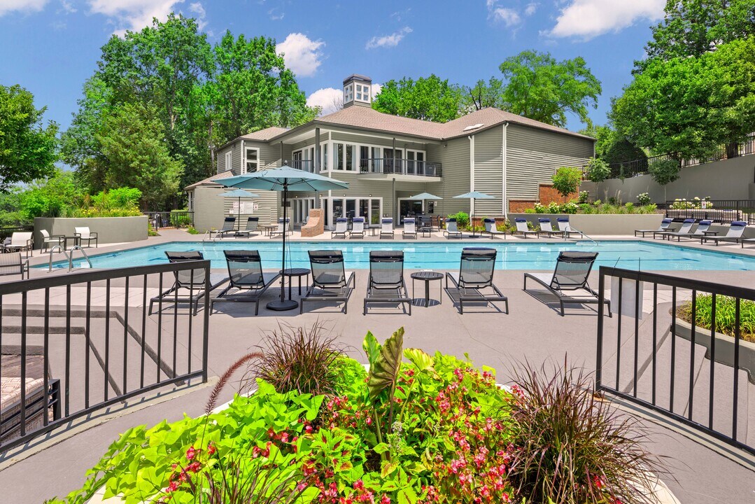 The Magnolia Apartments in Antioch, TN - Building Photo