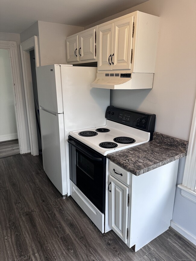 property at 941 E Broadway