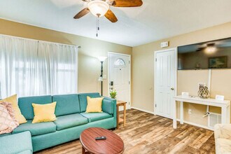 5960 Louisville Ave in Pensacola, FL - Building Photo - Building Photo