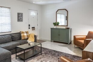 725 Wilson Ave in Lakeland, FL - Building Photo