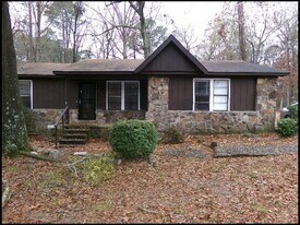 2818 Stephanie Dr in Little Rock, AR - Building Photo