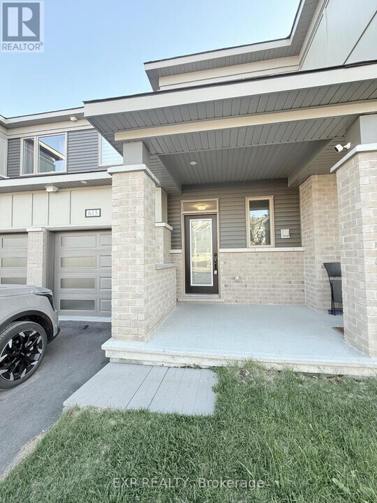 615 Allied Mews in Ottawa, ON - Building Photo