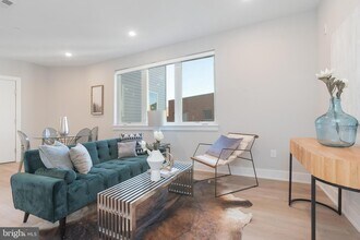 1513 Ridge Ave, Unit 401 in Philadelphia, PA - Building Photo - Building Photo