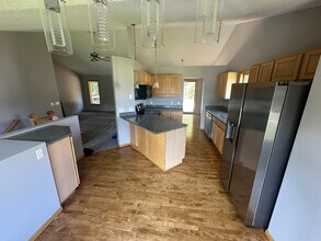 180 Luisa Ct in Chaska, MN - Building Photo - Building Photo