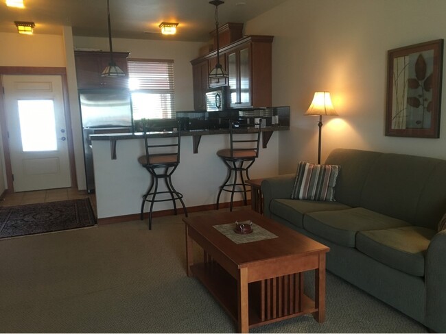 6432 NE Melby Way, Unit 103 in Moses Lake, WA - Foto de edificio - Building Photo