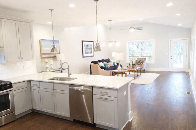 property at 1001 Spain Ave