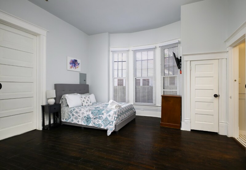 118 Delaware St in San Antonio, TX - Building Photo