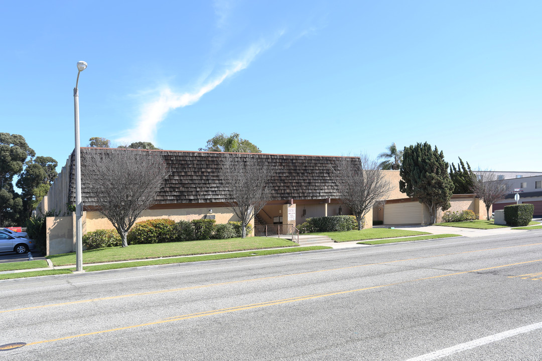 Gleenwood Villa Apartments in Oxnard, CA - Building Photo