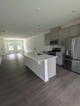 677 Mirkwood Ave in Apex, NC - Building Photo - Building Photo