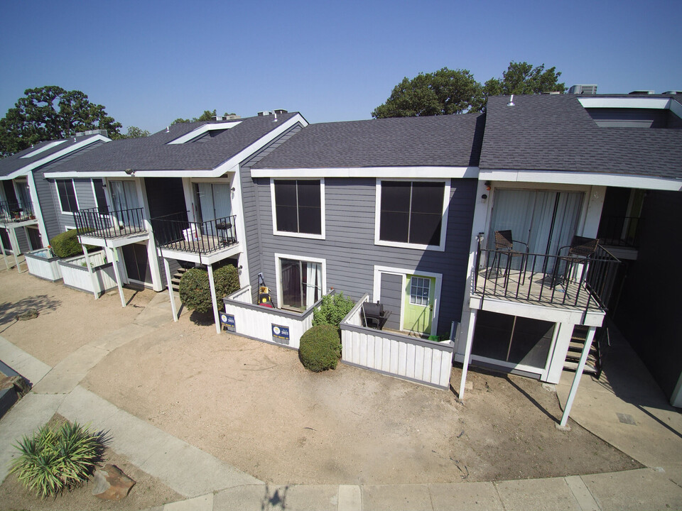 Palmera Apartments in Dallas, TX - Foto de edificio