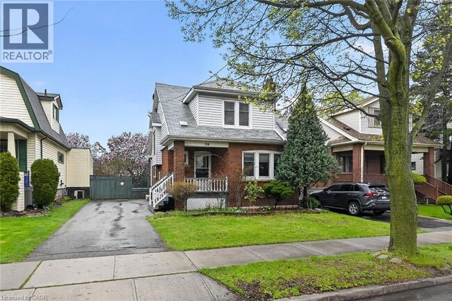 property at 76 Wexford Ave S