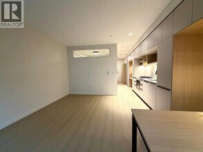 125 Albert St in Port Moody, BC - Building Photo - Building Photo