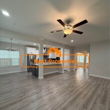 658 Frow Dr in Elgin, SC - Building Photo - Building Photo