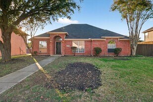 3807 Farmington Dr in Richardson, TX - Building Photo