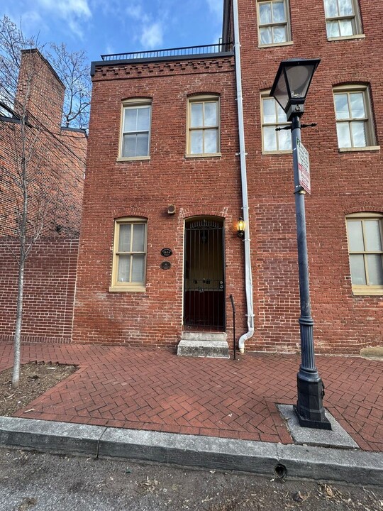 1634 Shakespeare St in Baltimore, MD - Building Photo