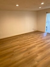 730 N Eucalyptus Ave, Unit 2 in Inglewood, CA - Building Photo - Building Photo
