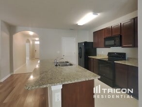 3743 Bramblewood Loop in Spring Hill, FL - Building Photo - Building Photo