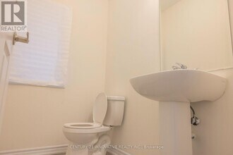 1219 Shankel Rd in Oshawa, ON - Building Photo - Building Photo