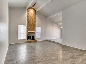 6913 Fawn Canyon Dr in Oklahoma City, OK - Building Photo - Building Photo