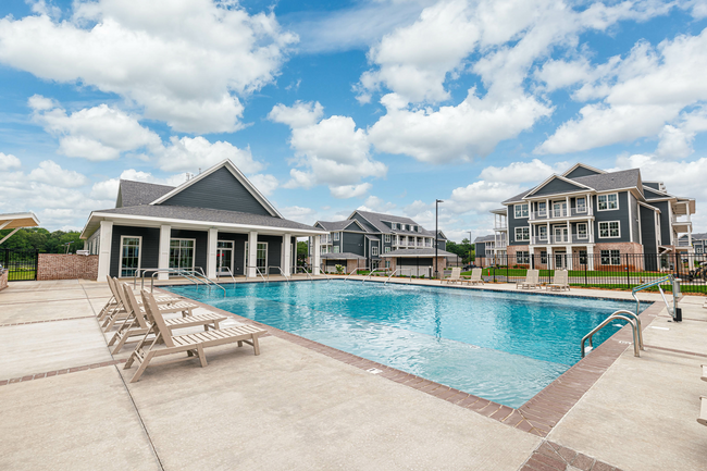 Shadow Creek West New Apartments