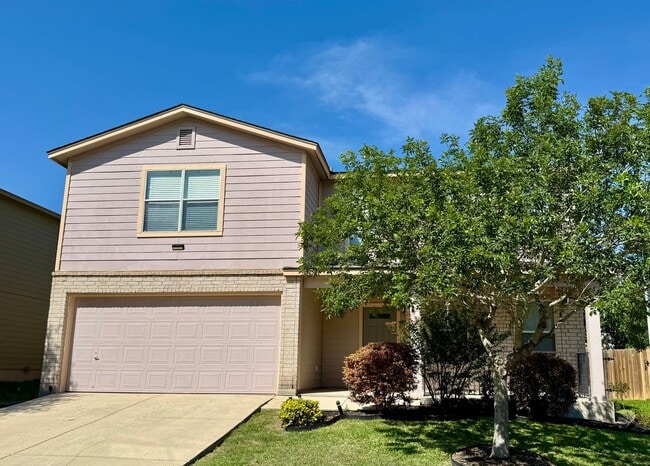 property at 204 Gatewood Oak