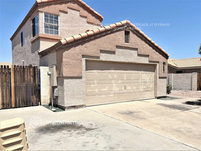 8526 W Cambridge Ave in Phoenix, AZ - Foto de edificio - Building Photo