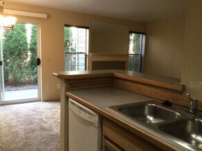 9825 18th Ave W in Everett, WA - Building Photo - Building Photo