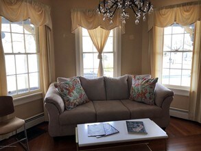 65 Pilgrim Pathway in Ocean Grove, NJ - Building Photo - Building Photo