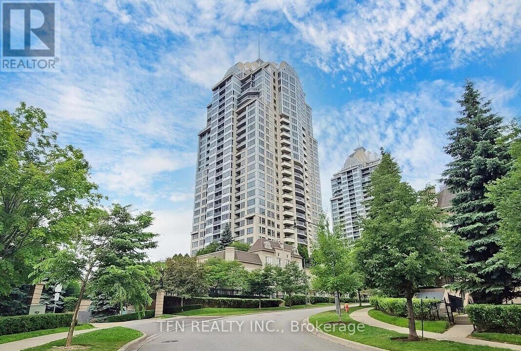 3 Rean Dr in Toronto, ON - Building Photo