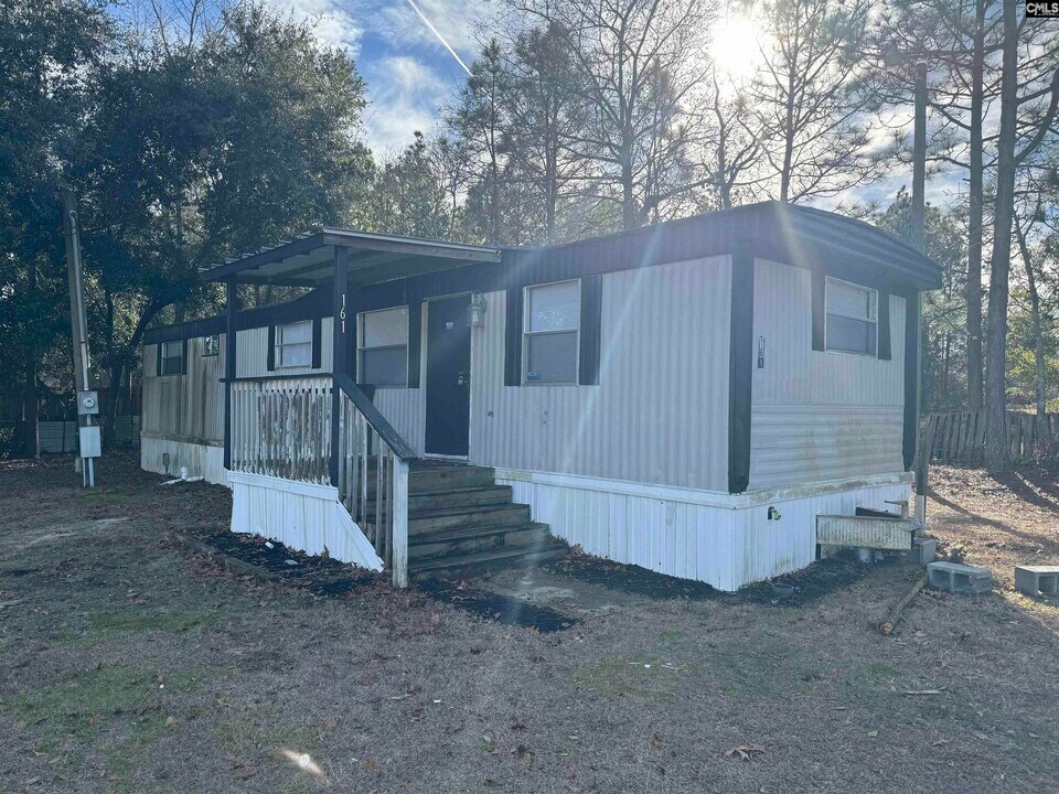 161 Kings Tree Acres Dr in West Columbia, SC - Building Photo