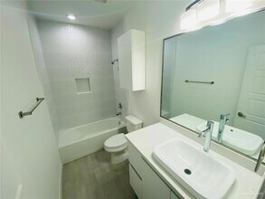 1722 W Denise Dr, Unit 3 in Pharr, TX - Building Photo - Building Photo