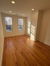 142 Webster Ave in Jersey City, NJ - Building Photo - Building Photo