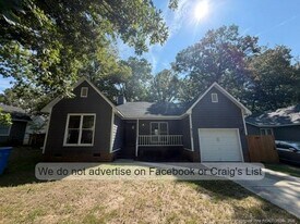6705 Winchester St in Fayetteville, NC - Building Photo
