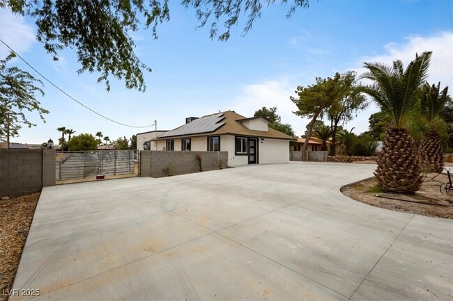 7724 Rancho Destino Rd