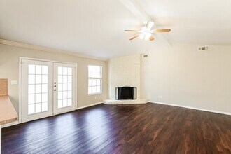 2703 Wood River Rd in Spring, TX - Building Photo - Building Photo