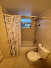 1801 S Treasure Dr in North Bay Village, FL - Building Photo - Building Photo