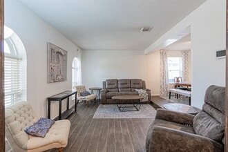 12123 Monticeto Ln in Meadows Place, TX - Building Photo - Building Photo