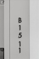 3071 Trafalgar Rd in Oakville, ON - Building Photo