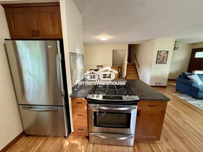 8217 Harrison Cir in Minneapolis, MN - Building Photo - Building Photo